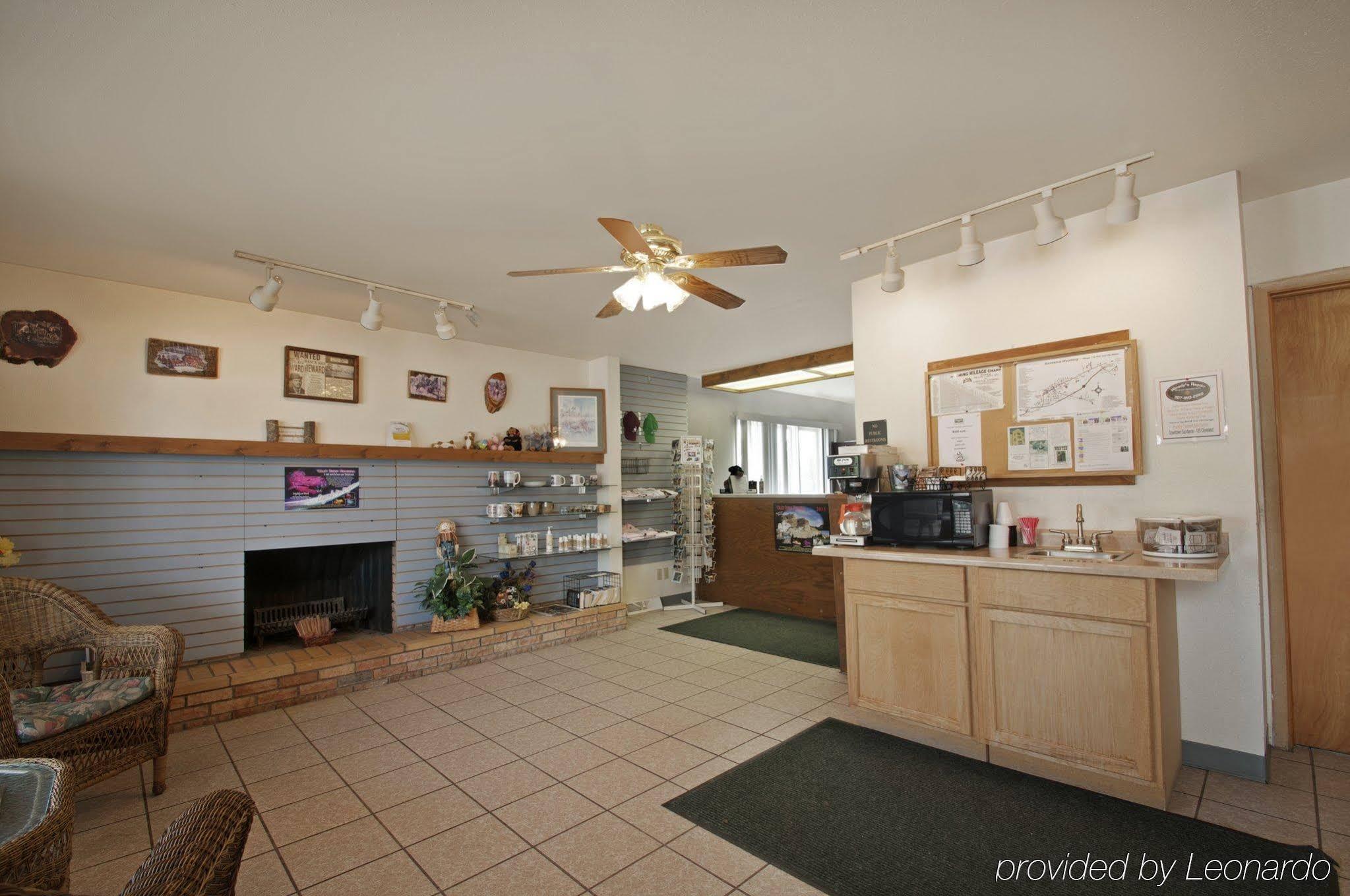 Deer Lodge Motel ซันแดนซ์ ภายนอก รูปภาพ