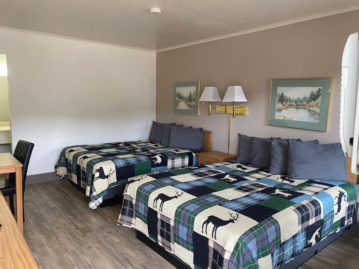 Deer Lodge Motel ซันแดนซ์ ภายนอก รูปภาพ