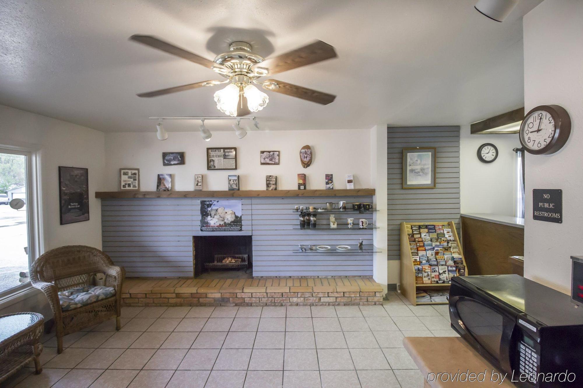 Deer Lodge Motel ซันแดนซ์ ภายนอก รูปภาพ