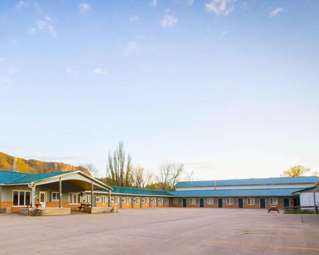 Deer Lodge Motel ซันแดนซ์ ภายนอก รูปภาพ