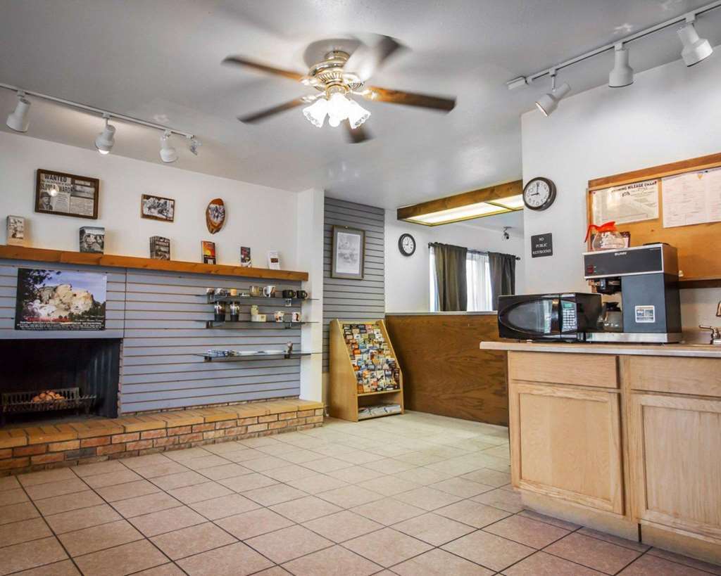 Deer Lodge Motel ซันแดนซ์ ภายใน รูปภาพ