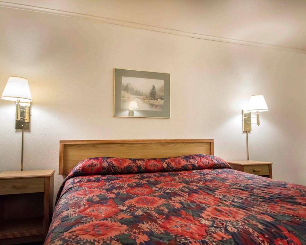 Deer Lodge Motel ซันแดนซ์ ห้อง รูปภาพ
